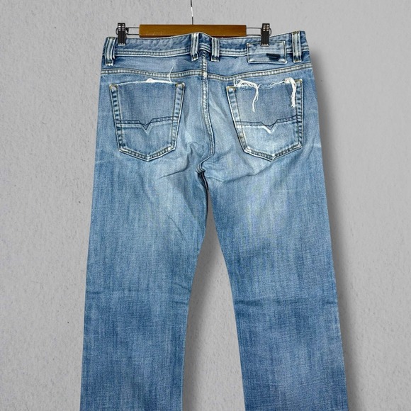 Diesel Viker Jeans‎ Mens 32x32 Light Wash Straight Leg Thrashed Fits 32x34 008AT - Picture 8 of 16